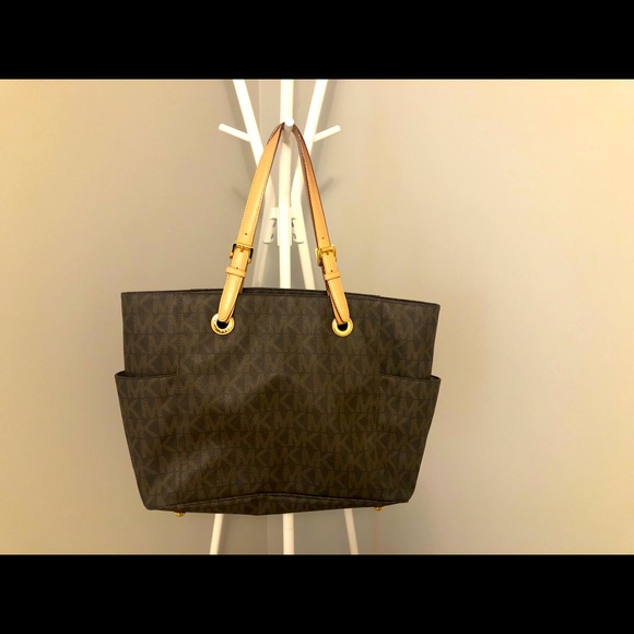 Micheal Kors laptop bag - Picture 2 of 2